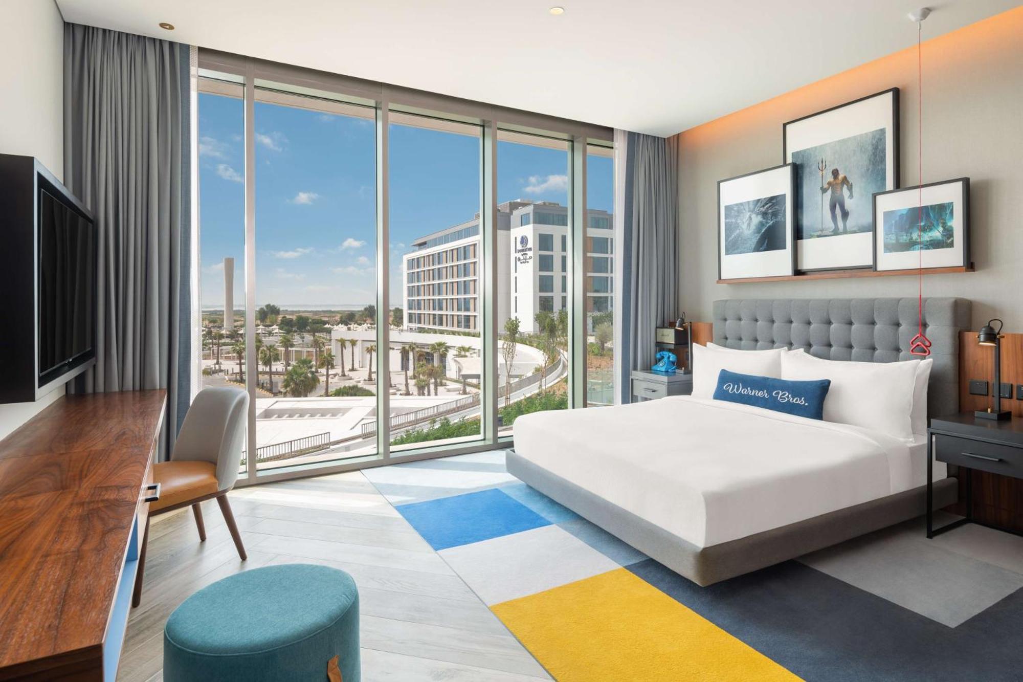 The Wb Abu Dhabi, Curio Collection By Hilton Hotel Exterior foto A bedroom at Hilton Ras Al Khaimah