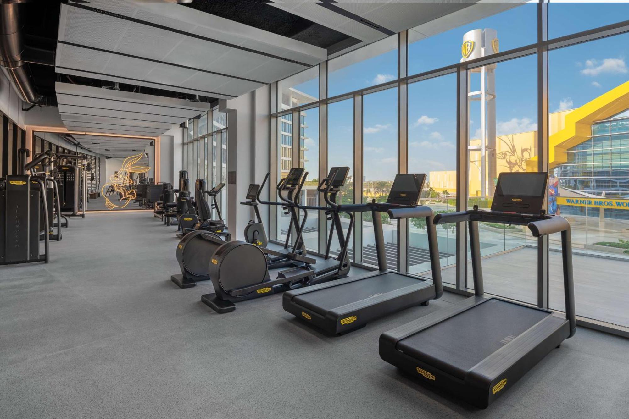 The Wb Abu Dhabi, Curio Collection By Hilton Hotel Exterior foto The gym at the hotel